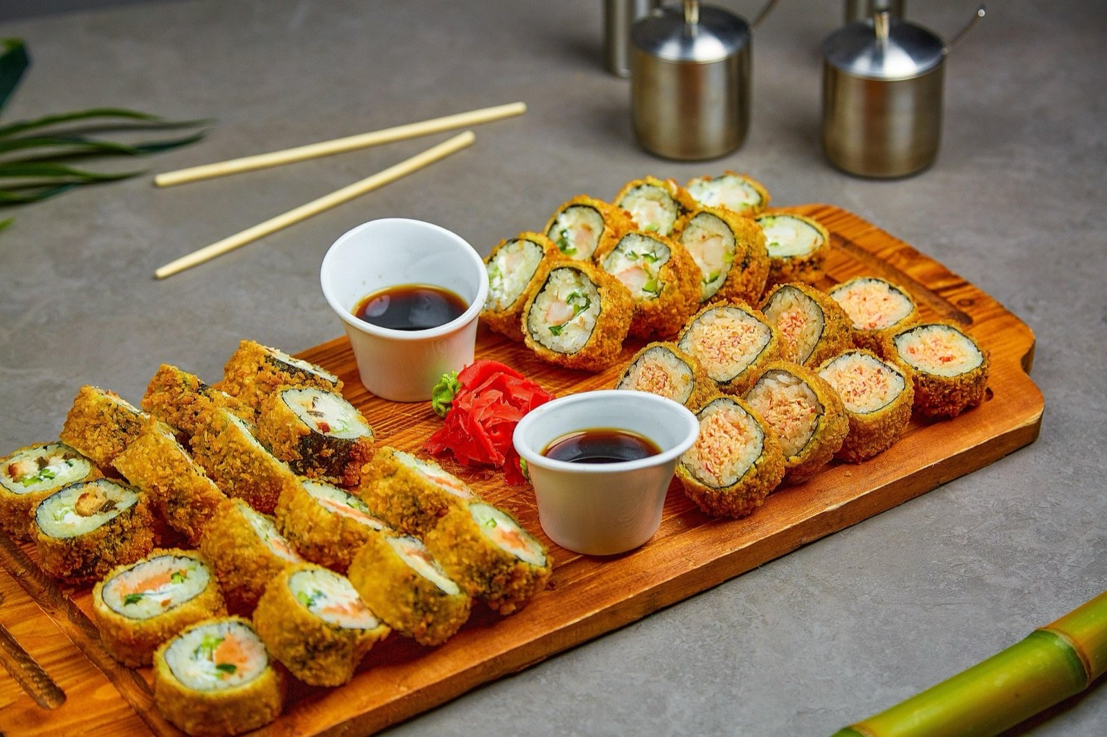Sushi-Platte im Restaurant